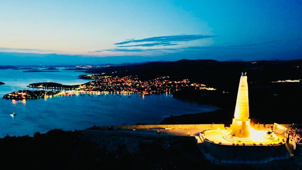 Eco-Friendly Estate I Aparthotel Primošten Buitenkant foto