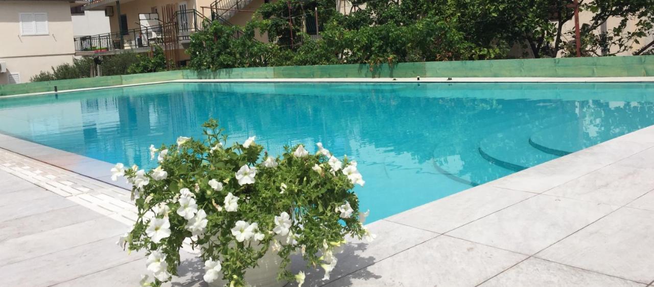 Eco-Friendly Estate I Aparthotel Primošten Buitenkant foto
